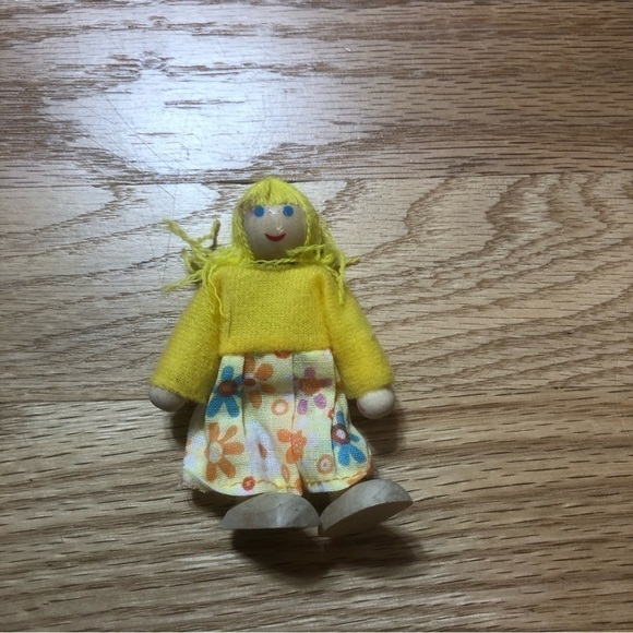 Montessori Wood Yarn Small Dollhouse Doll Kids Toy Blonde Girl - Picture 1 of 3